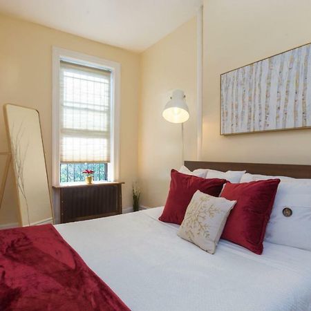 Lavish 3 Bedroom Apt In Williamsburg!! Нью-Йорк Екстер'єр фото